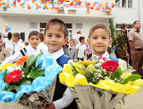 Нагорный Карабах, Степанакерт. Первоклассники в школе №2. Фото Алвард Григорян для "Кавказского узла"