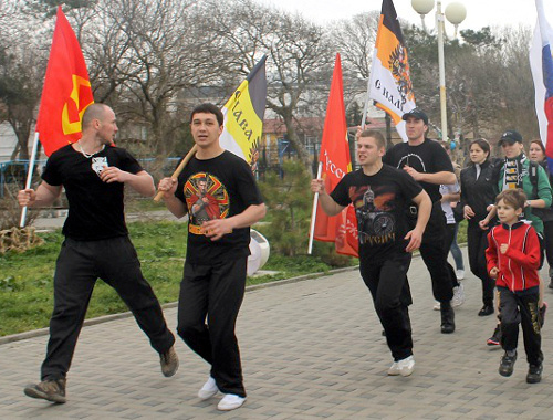 Старт "Русской пробежки" в Анапе. 7 апреля 2013 г. Фото Андрея Кошика для "Кавказского узла"