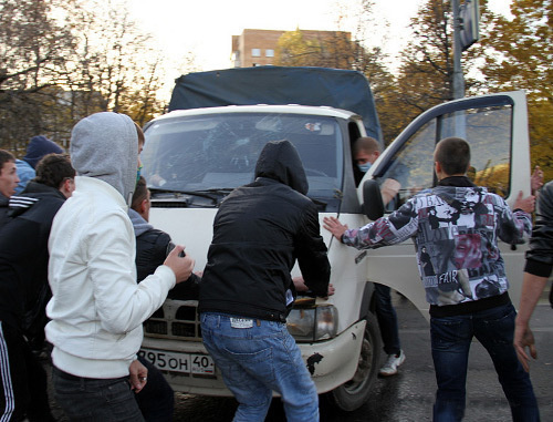 Беспорядки в Бирюлево, Москва, 13 октября 2013 г. Фото: © Игорь Казаков/Ridus.ru