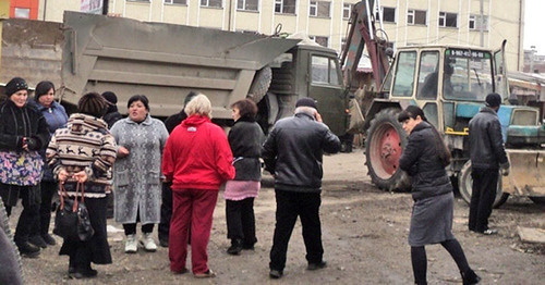 Снос стихийного рынка в районе гостиницы «Колос». Нальчик, 5 января 2015 г. Фото Людмилы Маратовой для "Кавказского узла"