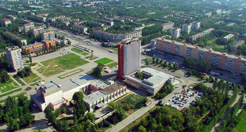 Панорама Волжского - проспект Ленина и главная площадь города. Фото: http://www.admvol.ru/Gallery/Volzhskii_s_vysoty_ptichego_poleta.asp