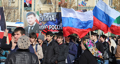 Студенты на митинге в Грозном. 04.11.2015. Фото Магомеда Магомедова для "Кавказского узла"