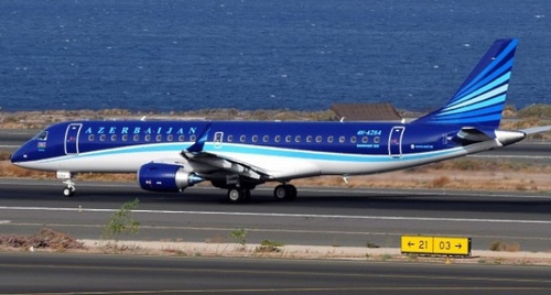 Самолет AZAL марки Embraer. Фото: Azal.az