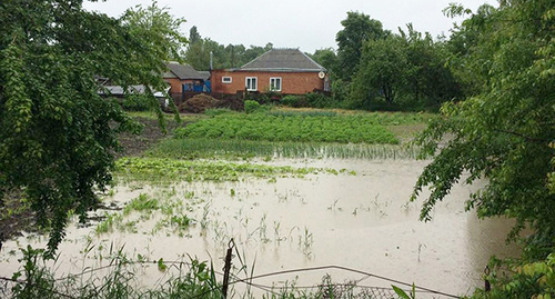 Паводок в Адыгее. Фото http://www.gshra.ru/otdelnye-prosby-grazhdan-vzyaty-pod-kontrol_30-05-2017.html