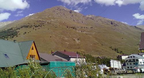 Село Терскол. Фото Chereck https://ru.wikipedia.org/wiki/Терскол