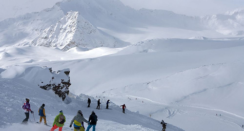 Горнолыжная трасса. Эльбрус. Фото: Пресс-служба АО "Эльбрус" http://resort-elbrus.ru/gallery/image-albums/12.html