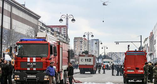 Пожар в торговом центре. Баку, 26 марта 2019 г. Фото Азиза Каримова для "Кавказского узла"