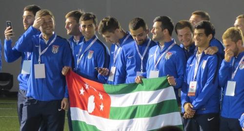 Сборная Абхазии на чемпионате ConIFA в Степанакерте. Фото Алвард Григорян для "Кавказского узла".