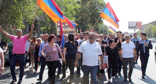  Противники Кочаряна проводят протестное шествие. Ереван, 17.09.2019 г. Фото Тиграна Петросяна для "Кавказского узла"