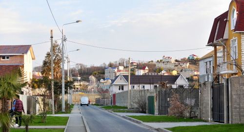 Поселок в Имеретинской низменности. Фото: Андрей Бобровский, https://commons.wikimedia.org/w/index.php?curid=57346575