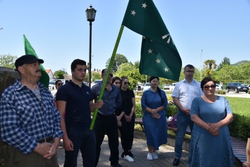 Участники акции памяти жертв Кавказской войны, фото Светланы Кравченко для "Кавказского узла".