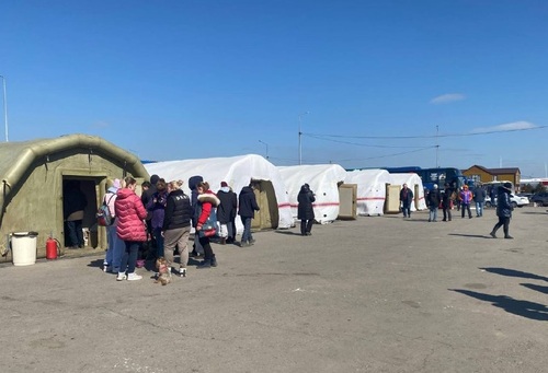 Беженцы из Донбасса в Ростовской области. Фото: пресс-служба управления МЧС по Ростовской области. https://t.me/mchs_rostov/809