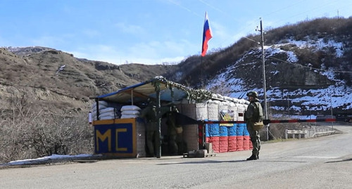 Пункт пропуска в Нагорном Карабахе. Стопкадр из видео на странице https://function.mil.ru/news_page/country/more.htm?id=12406963@egNews