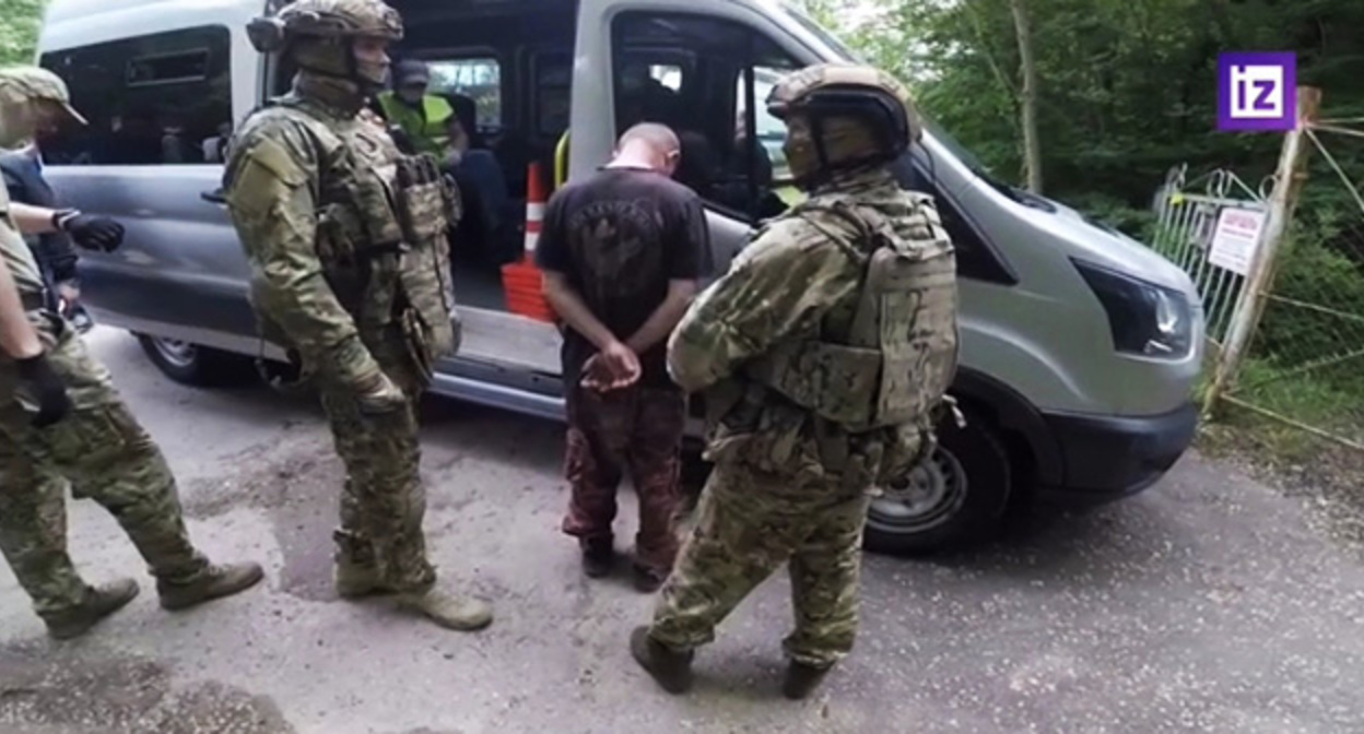 Подозреваемый в подготовке теракта в Геленджике. Скриншот видео https://t.me/izvestia/132391