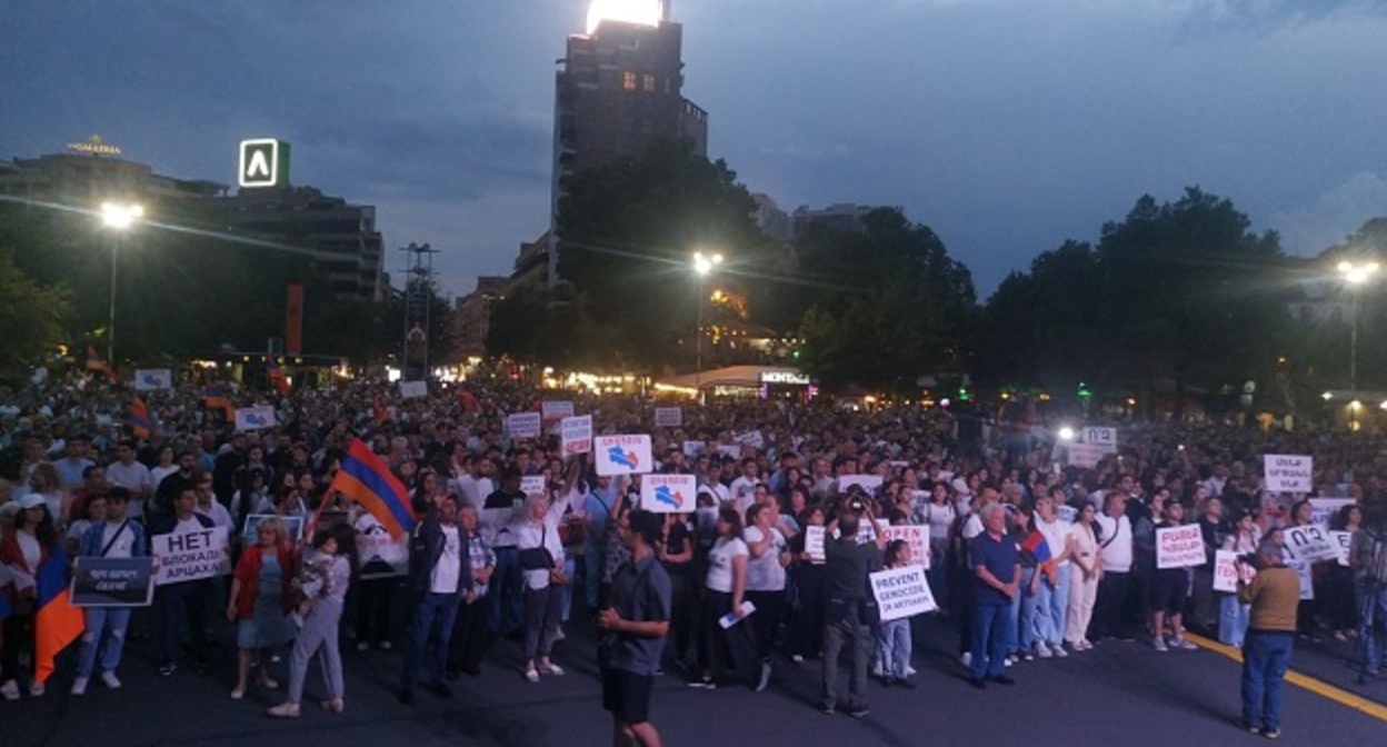 Митинг в Ереване, 25 июля 2023 года. Фото Тиграна Петросяна для "Кавказского узла".