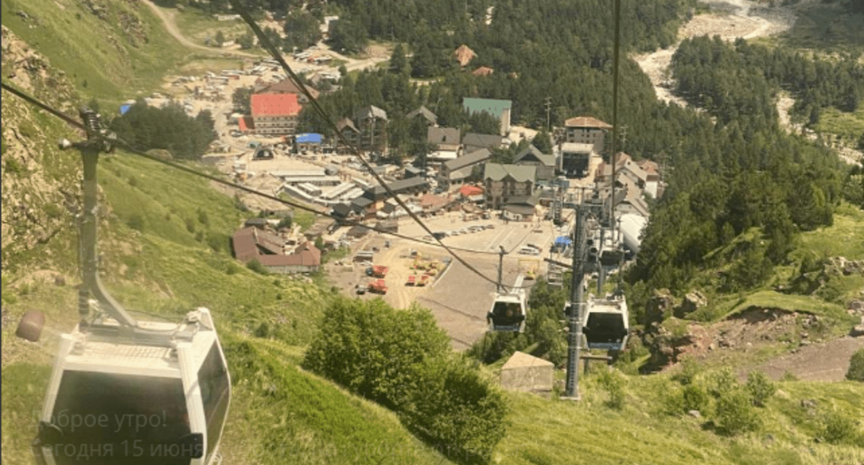 Курорт "Эльбрус". Скриншот фото из Telegram-канала курорта от 15.06.24, https://t.me/elbrusresort/4945